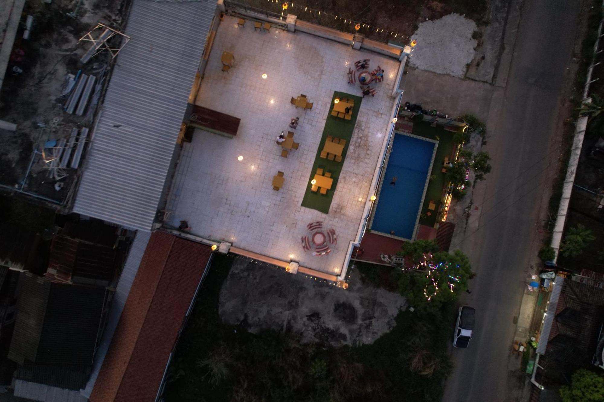 Annecy Hotel Vang Vieng Zewnętrze zdjęcie