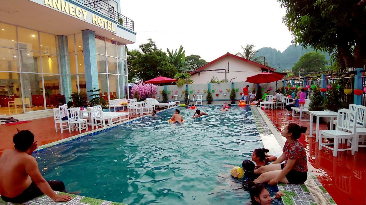 Annecy Hotel Vang Vieng Zewnętrze zdjęcie