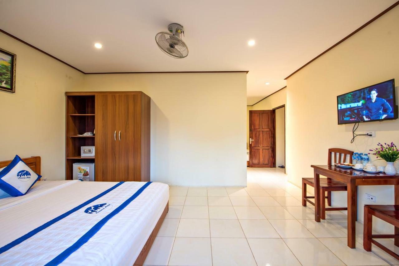 Annecy Hotel Vang Vieng Zewnętrze zdjęcie