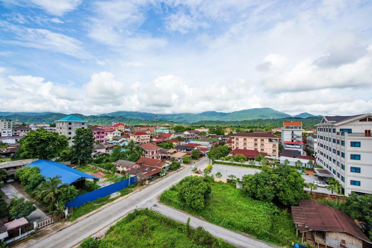 Annecy Hotel Vang Vieng Zewnętrze zdjęcie