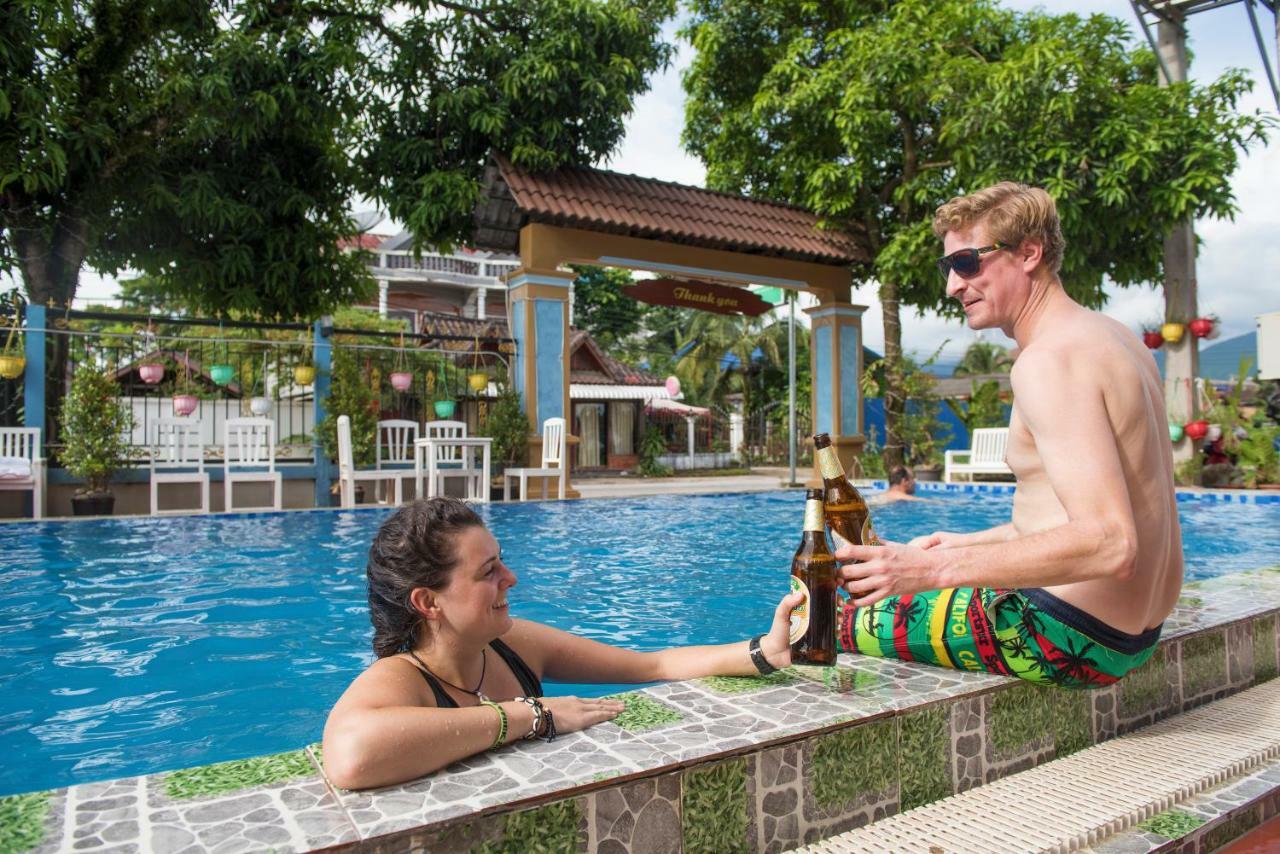 Annecy Hotel Vang Vieng Zewnętrze zdjęcie