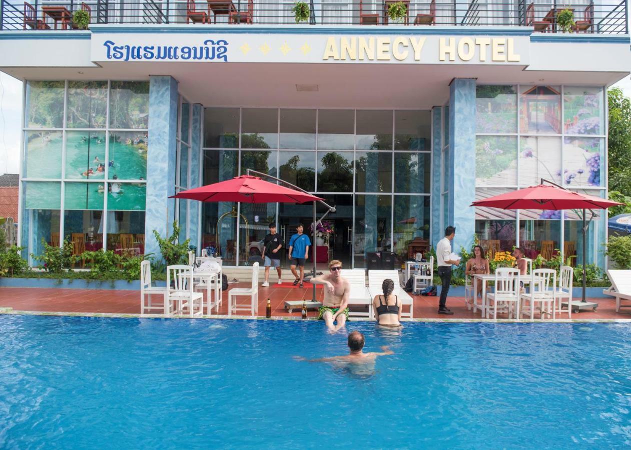 Annecy Hotel Vang Vieng Zewnętrze zdjęcie