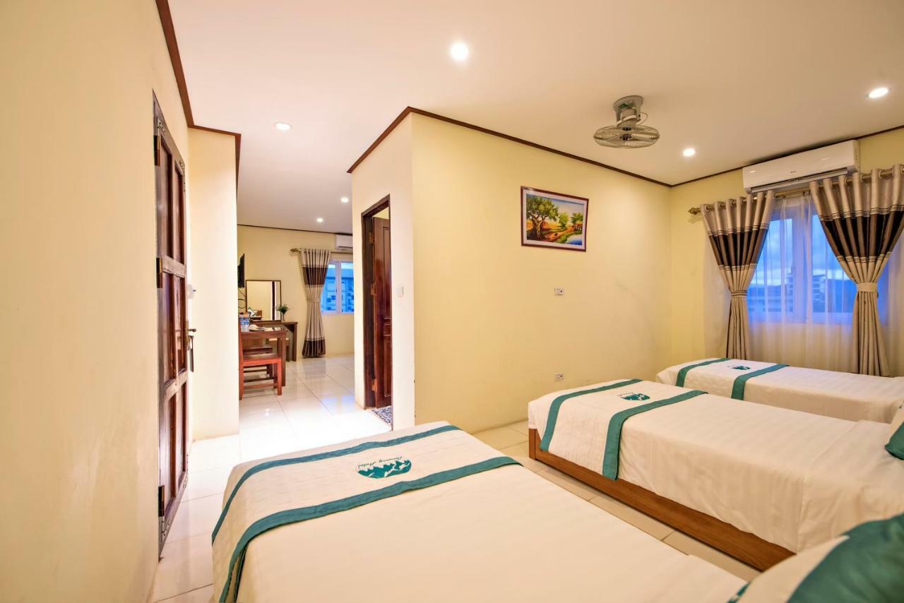 Annecy Hotel Vang Vieng Zewnętrze zdjęcie