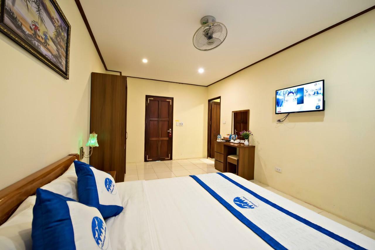 Annecy Hotel Vang Vieng Zewnętrze zdjęcie