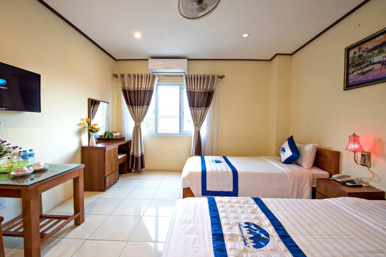 Annecy Hotel Vang Vieng Zewnętrze zdjęcie