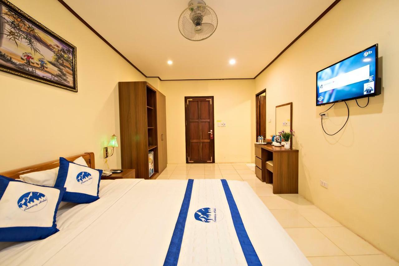 Annecy Hotel Vang Vieng Zewnętrze zdjęcie